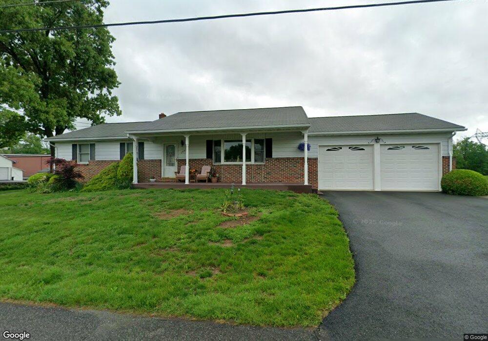 109 E Spring St, Bechtelsville, PA 19505 - photo 1