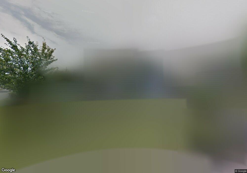 1 Max Way, ComMacK, NY 11725 - photo 1