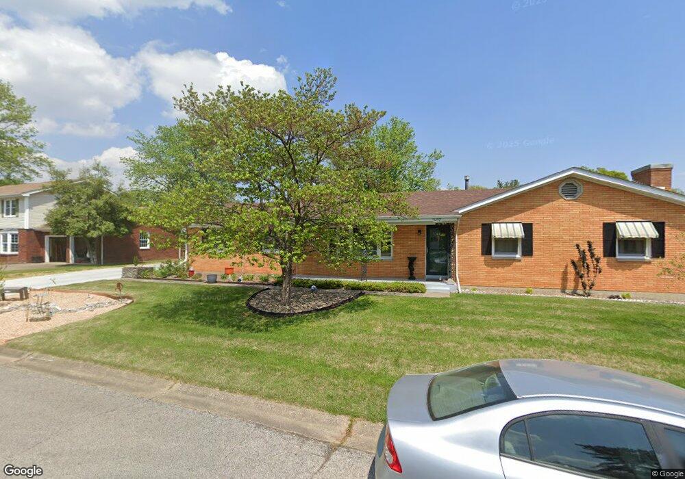 1402 Fox Run Rd, New Albany, IN 47150 - photo 1