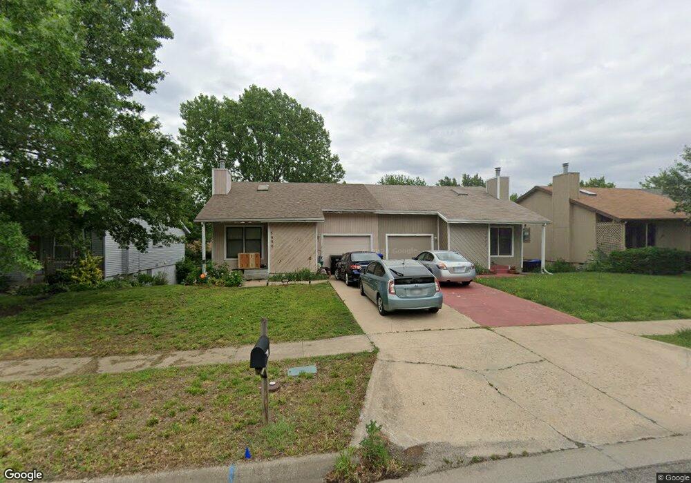 3600 SW Kiowa St, Topeka, KS 66614 - photo 1