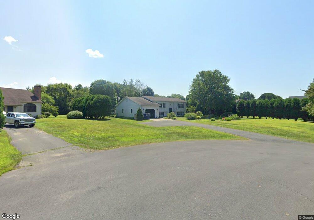 30 Meadowbrook Dr, Sunderland, MA 01375 - photo 1