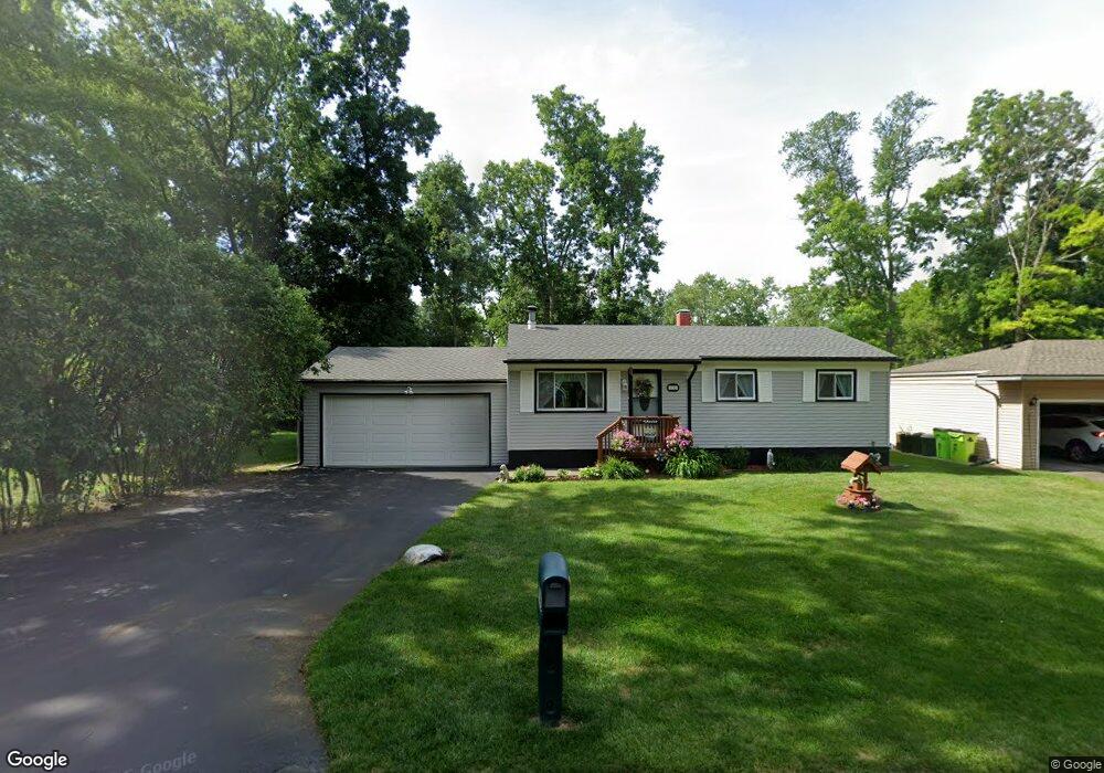 6743 Meadowfield St, West Bloomfield, MI 48324 - photo 1