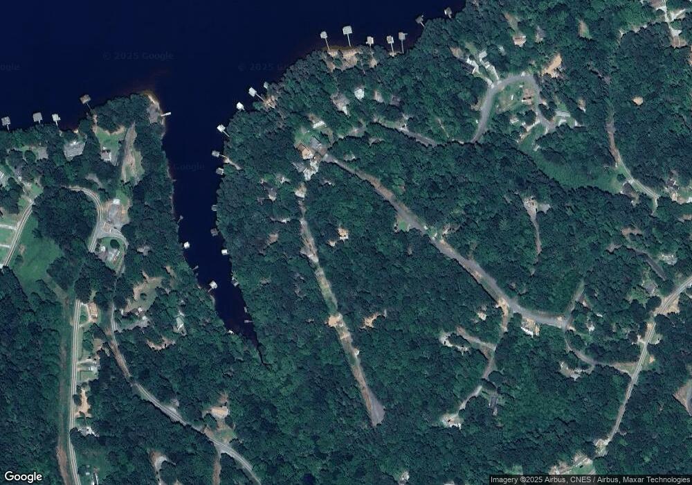 413 Cardinal Ln, Toccoa, GA 30577 - photo 1