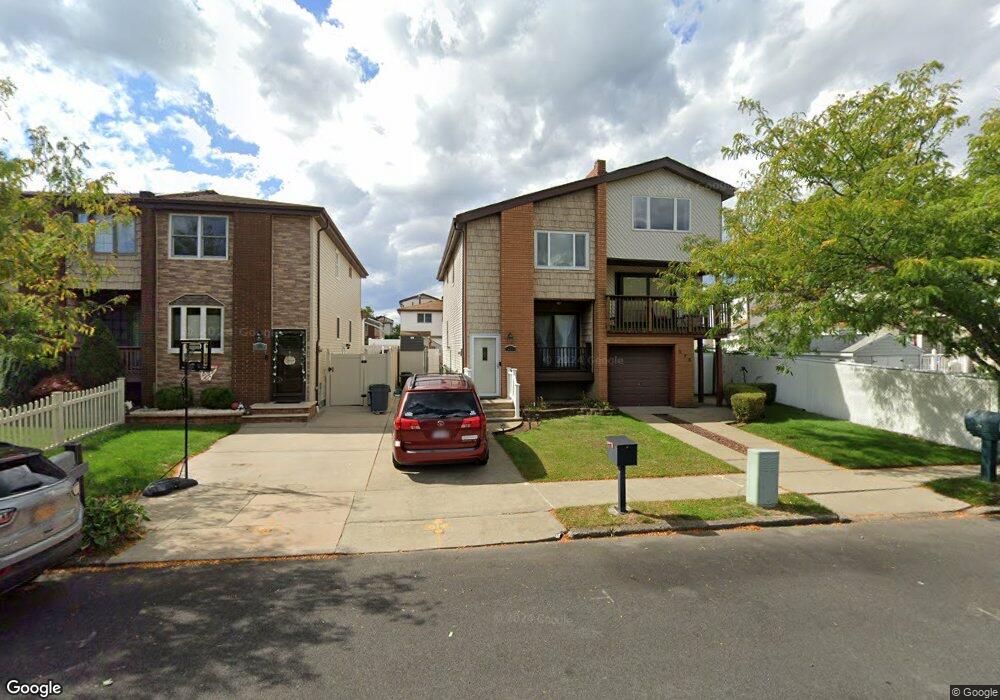 274 Elverton Ave, Staten Island, NY 10308 - photo 1
