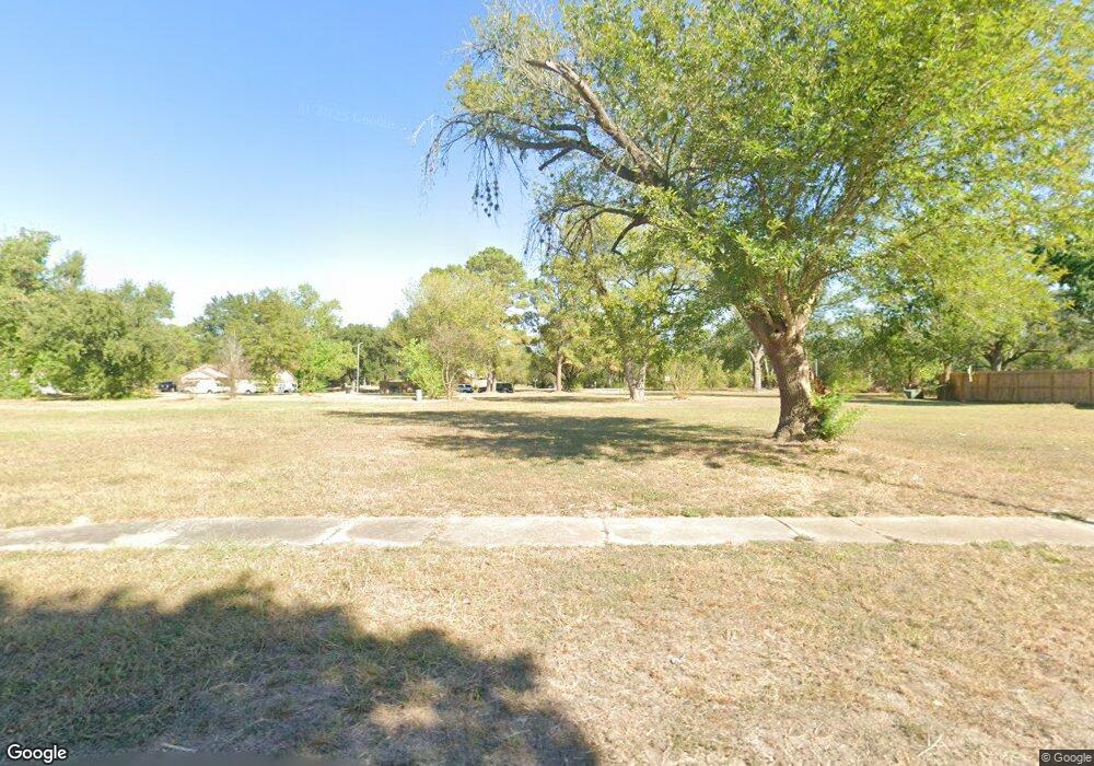 7050 Wood Bluff Blvd, Houston, TX 77040 - photo 1