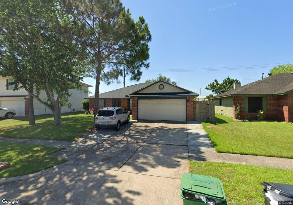 9246 Carmalee St, Houston, TX 77075 - photo 1