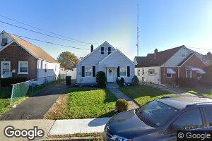 18 S Elm St, Fords, NJ 08863