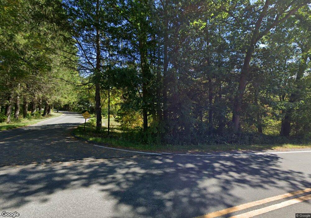 4 Schermerhorn Park, Lenox, MA 01240 - photo 1