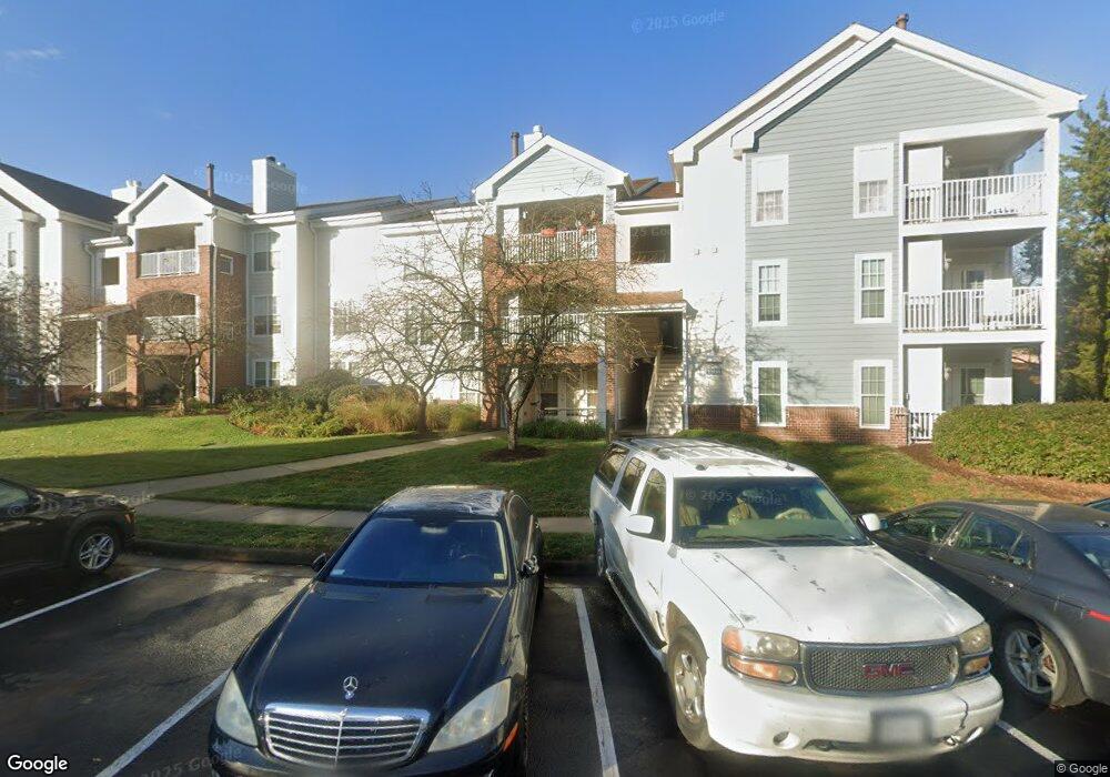 21024 Timber Ridge Terrace unit 203, Ashburn, VA 20147 - photo 1