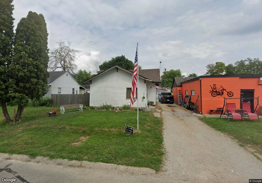 2210 S Biltmore Ave, Muncie, IN 47302 - photo 1