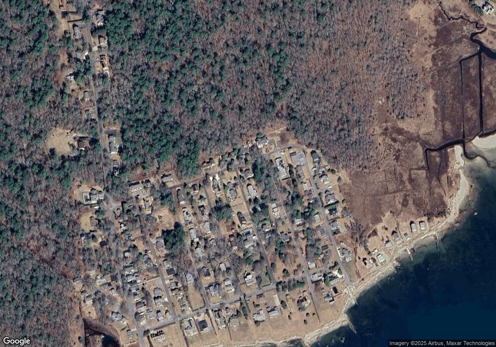 14 Oaklawn Ave, Mattapoisett, MA 02739 - photo 1