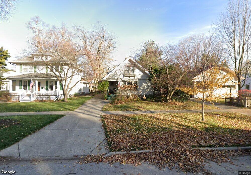 144 S Commonwealth Ave, Aurora, IL 60506 - photo 1