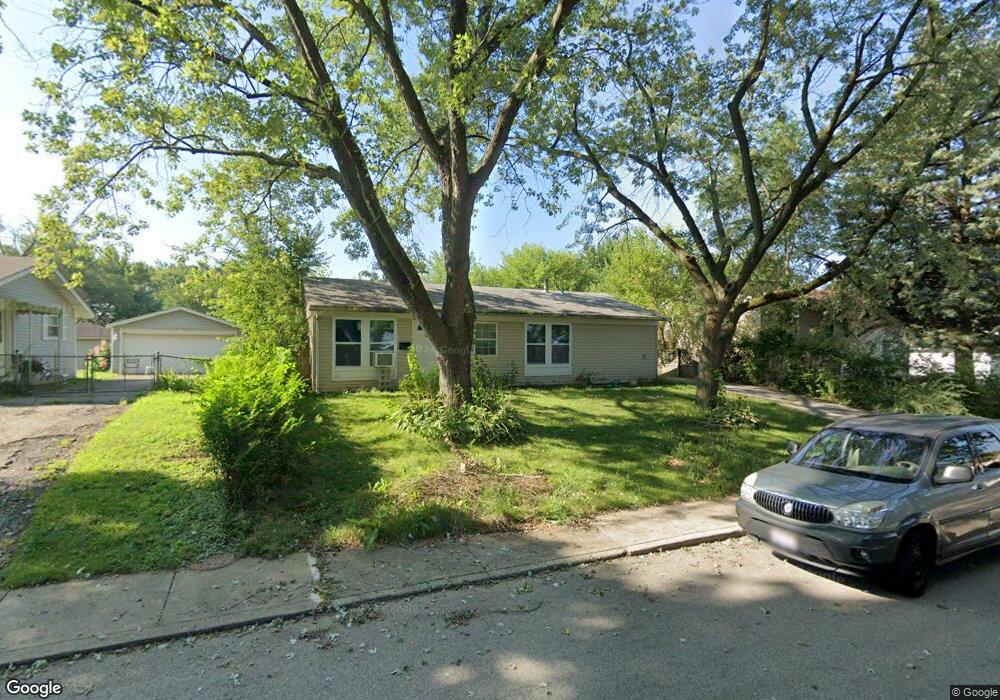 137 Toro Cir, Carpentersville, IL 60110 - photo 1