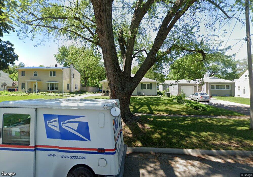 1902 W 6th St, Waterloo, IA 50702 - photo 1