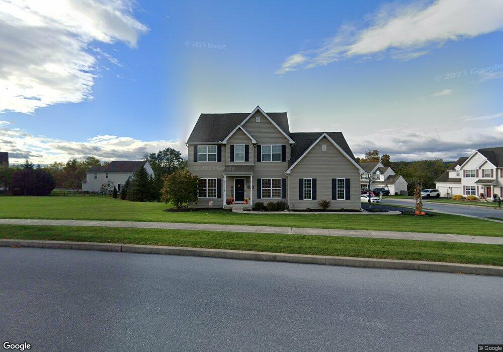 1822 Creek View Dr, Palmyra, PA 17078 - photo 1