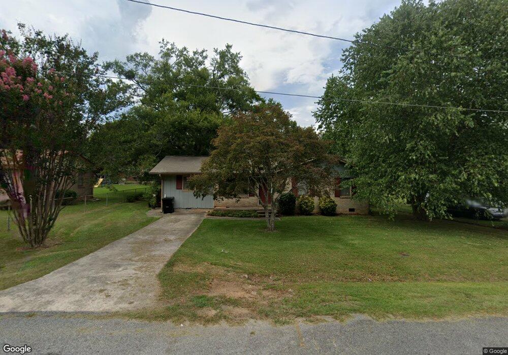 116 Edgewood Cir, Barnesville, GA 30204 - photo 1