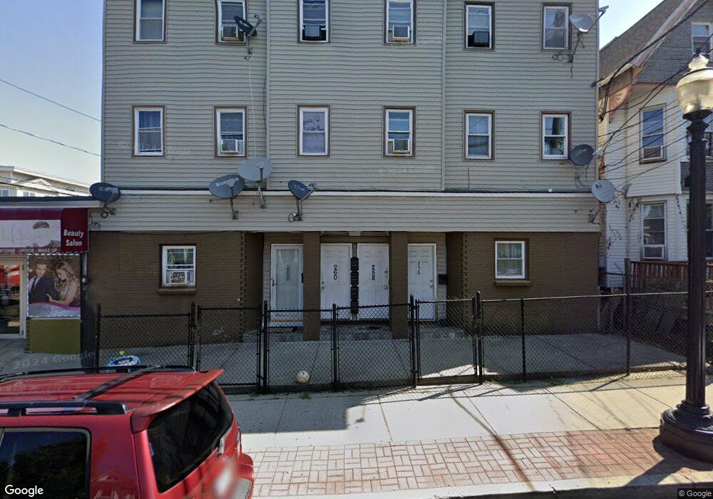 256 Madison Ave unit 256, Bridgeport, CT 06604 - photo 1