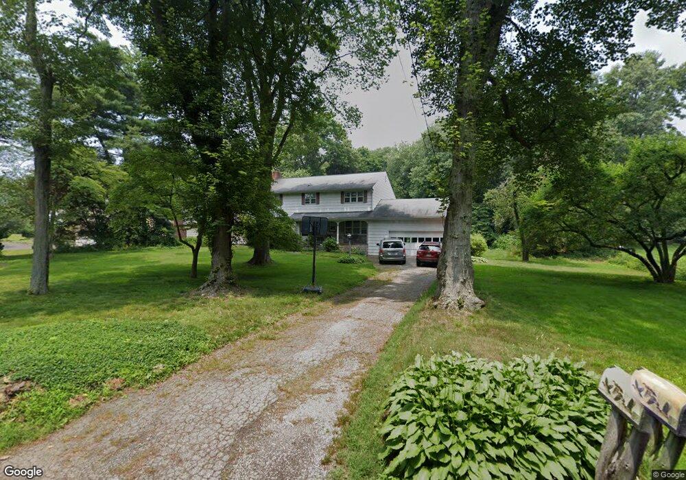 82 Stanton Rd, Darien, CT 06820 - photo 1