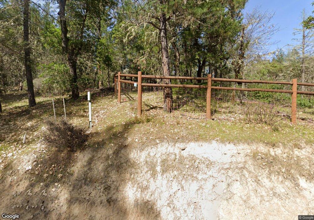 340 Garnet Ln, Grants Pass, OR 97526 - photo 1