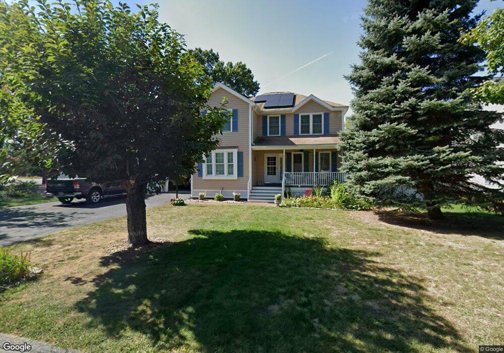 4 Starling Way, Leominster, MA 01453 - photo 1