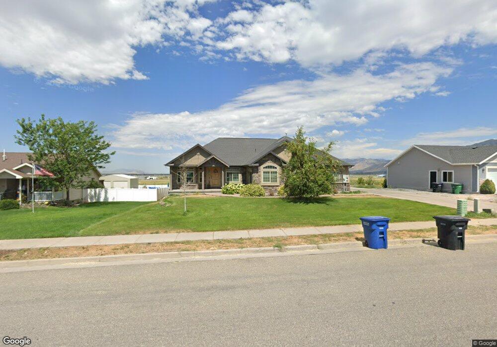 844 W 300 N unit 5, Hyrum, UT 84319 - photo 1