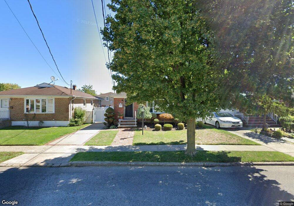 124 Ogorman Ave, Staten Island, NY 10306 - photo 1