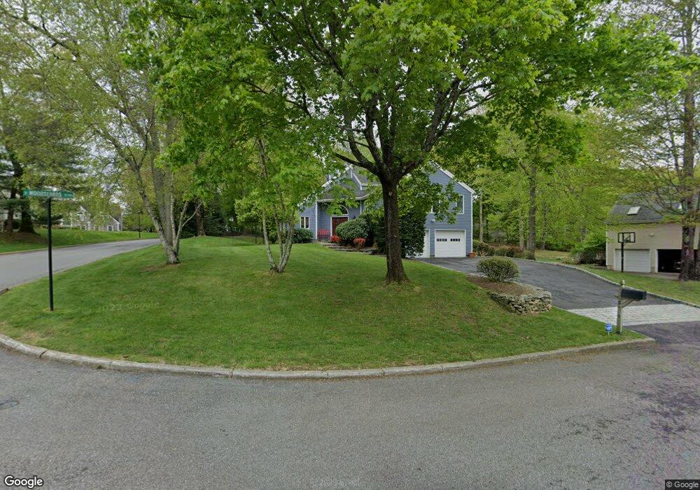 2 Woodsfords Bend, Briarcliff Manor, NY 10510 - photo 1