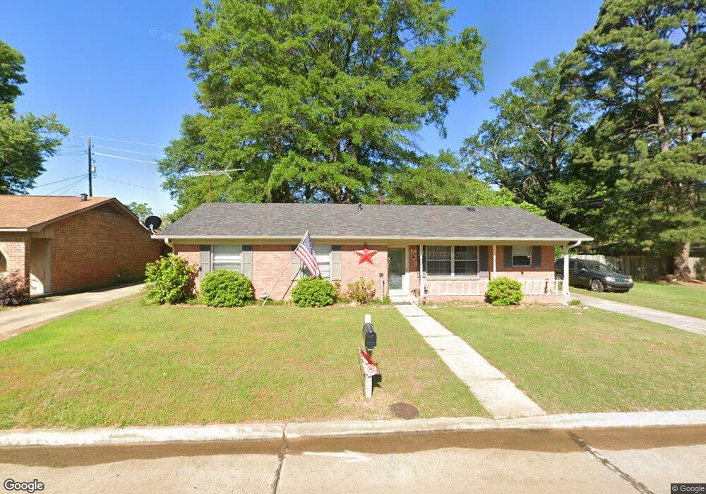 207 Holly Ln, Texarkana, TX 75503 - photo 1
