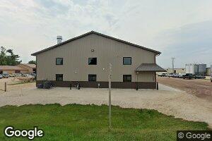 409 9th St SW, Waukon, IA 52172