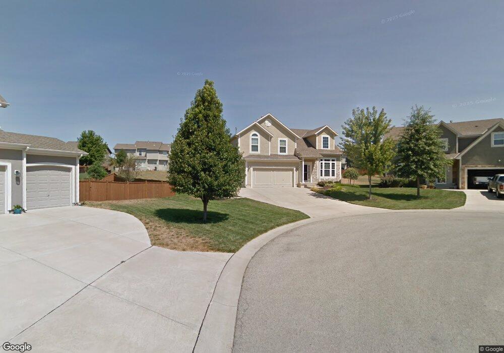 5819 Redbud St, Shawnee, KS 66218 - photo 1