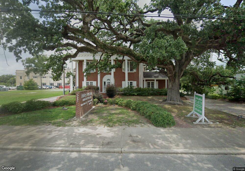 517 Broad St, Lake Charles, LA 70601 - photo 1