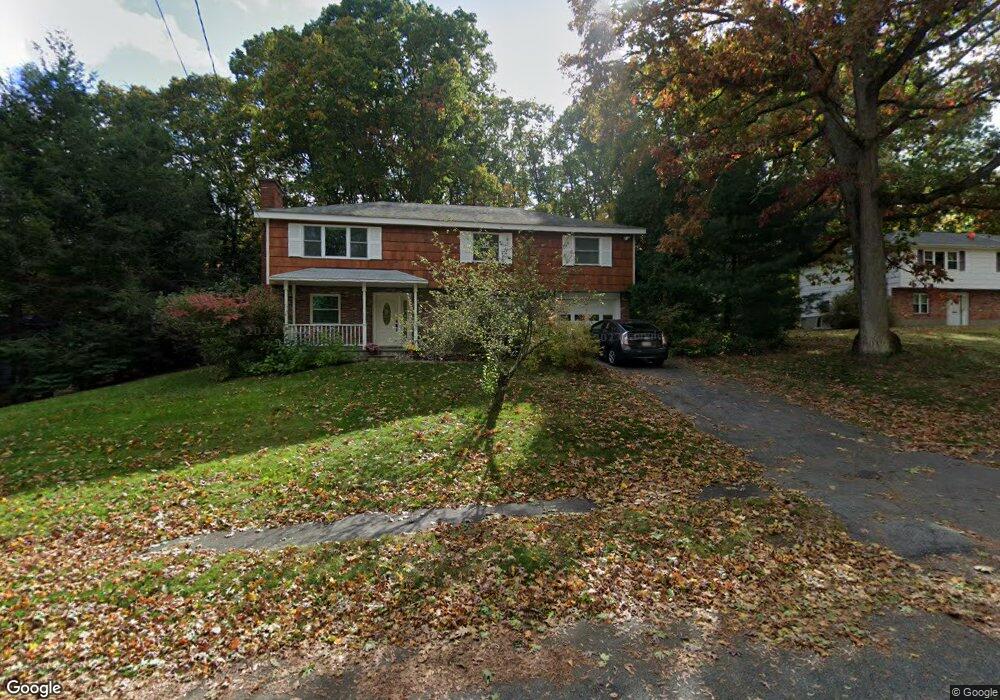 28 Claudette Cir, Framingham, MA 01701 - photo 1