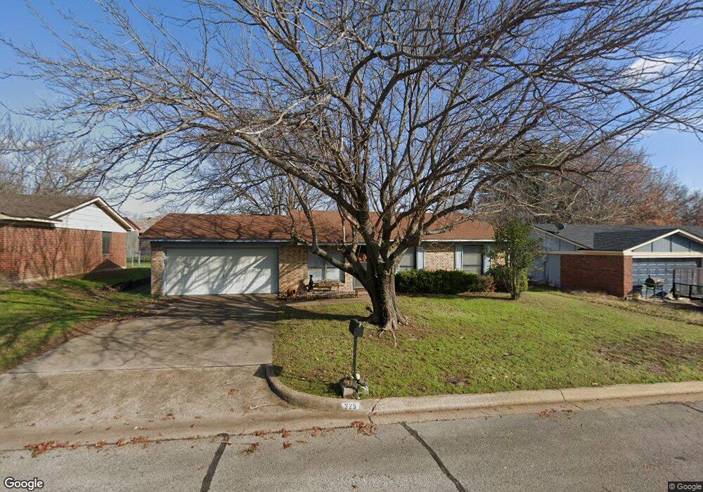 325 Cherry St, Weatherford, TX 76086 - photo 1