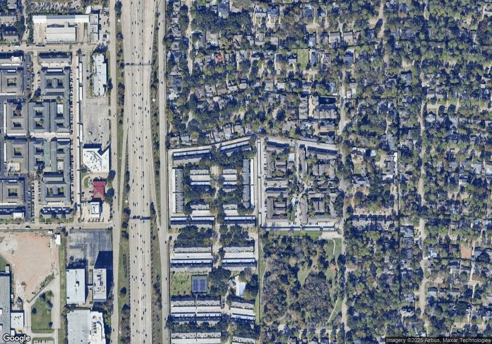 10208 Longmont Dr unit 44, Houston, TX 77042 - photo 1