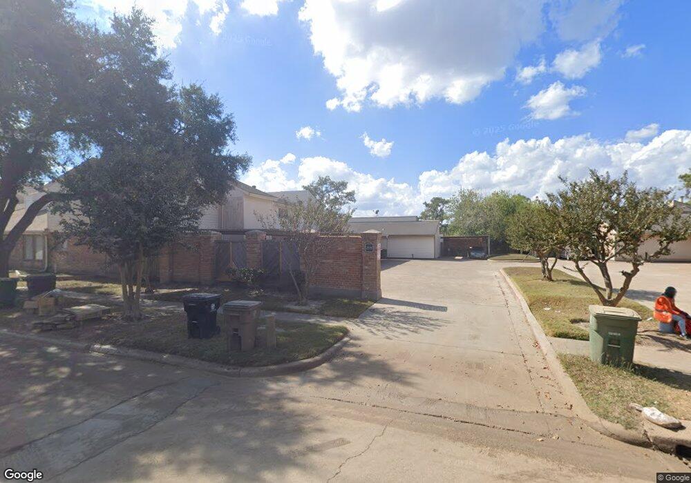 7869 Green Lawn Dr unit 7869, Houston, TX 77088 - photo 1
