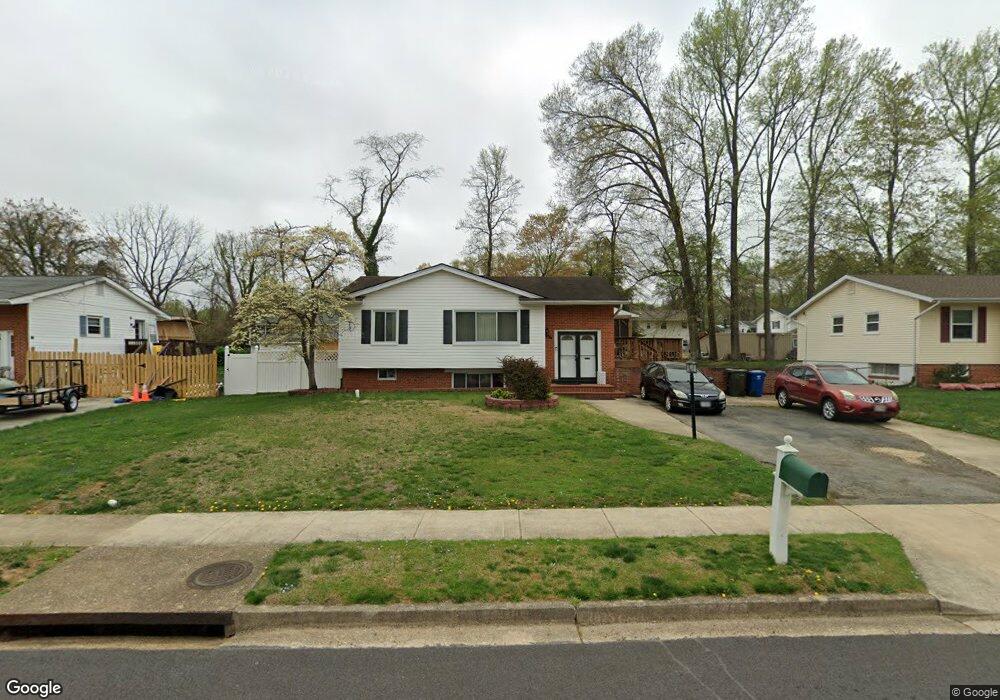 7507 Mahoney Dr, Lorton, VA 22079 - photo 1