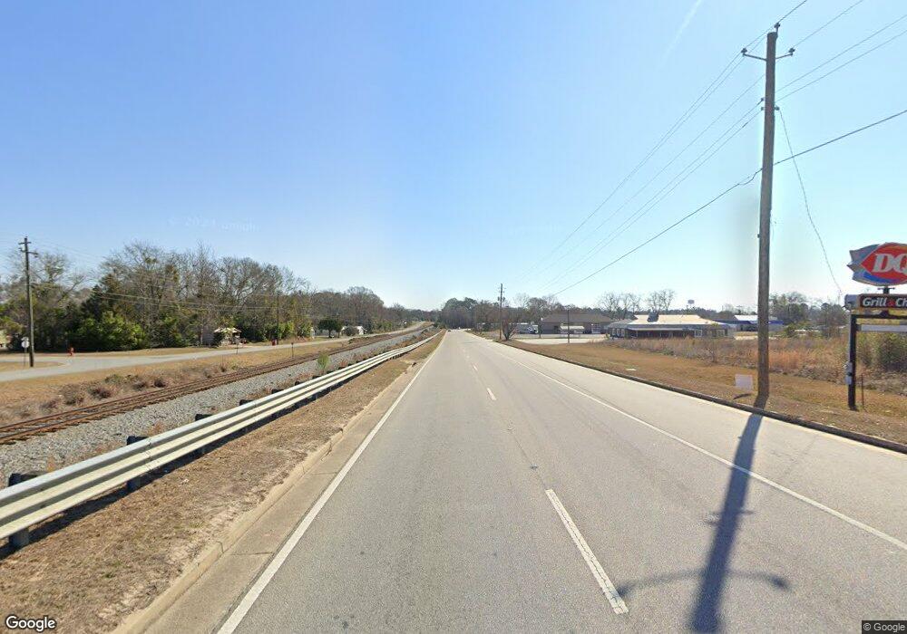 140 W Oak St, McRae-helena, GA 31055 - photo 1