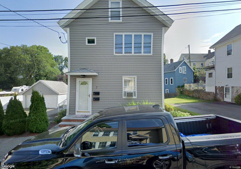 7 N Warren St unit 1, Woburn, MA 01801 - photo 1