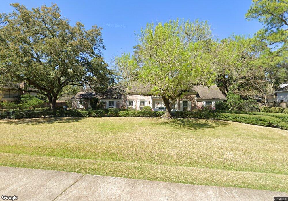 11930 Winwood Ln, Houston, TX 77024 - photo 1