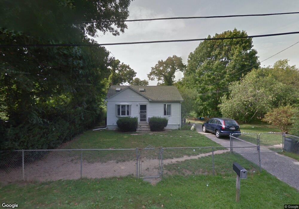 289 Commack Rd, Shirley, NY 11967 - photo 1