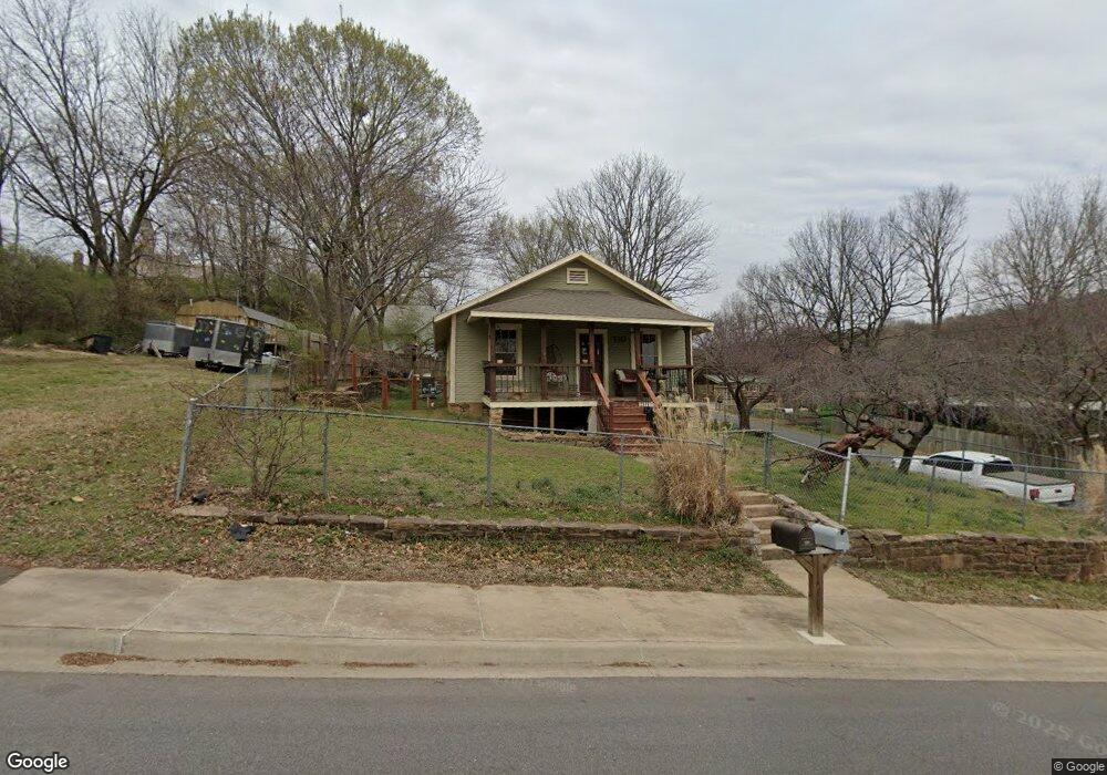 130 E Rock St, Fayetteville, AR 72701 - photo 1