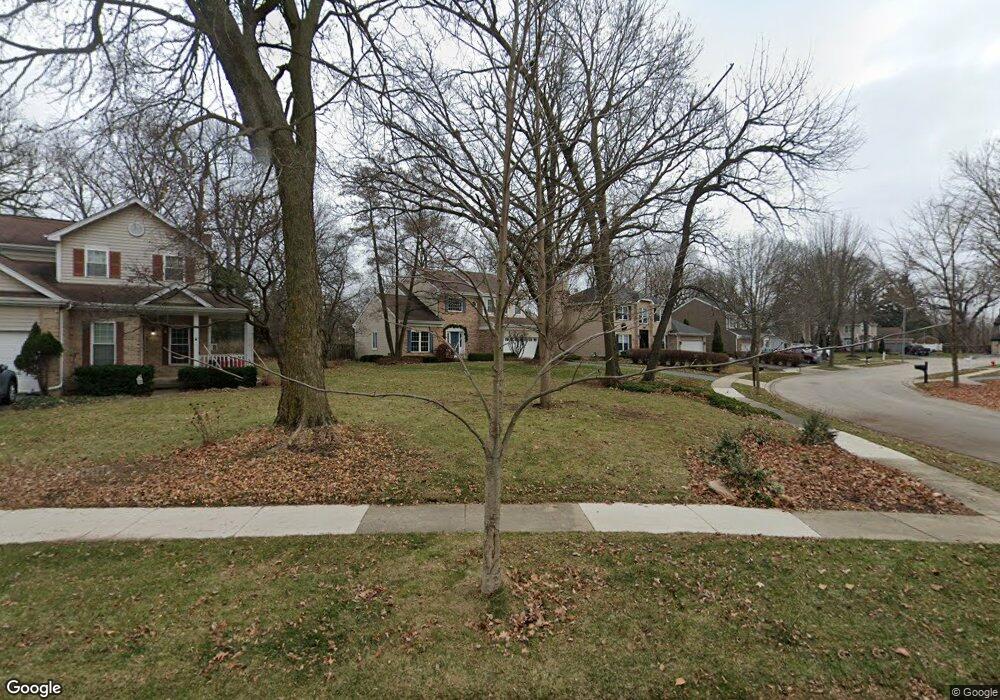 875 Old Oak Cir, Algonquin, IL 60102 - photo 1