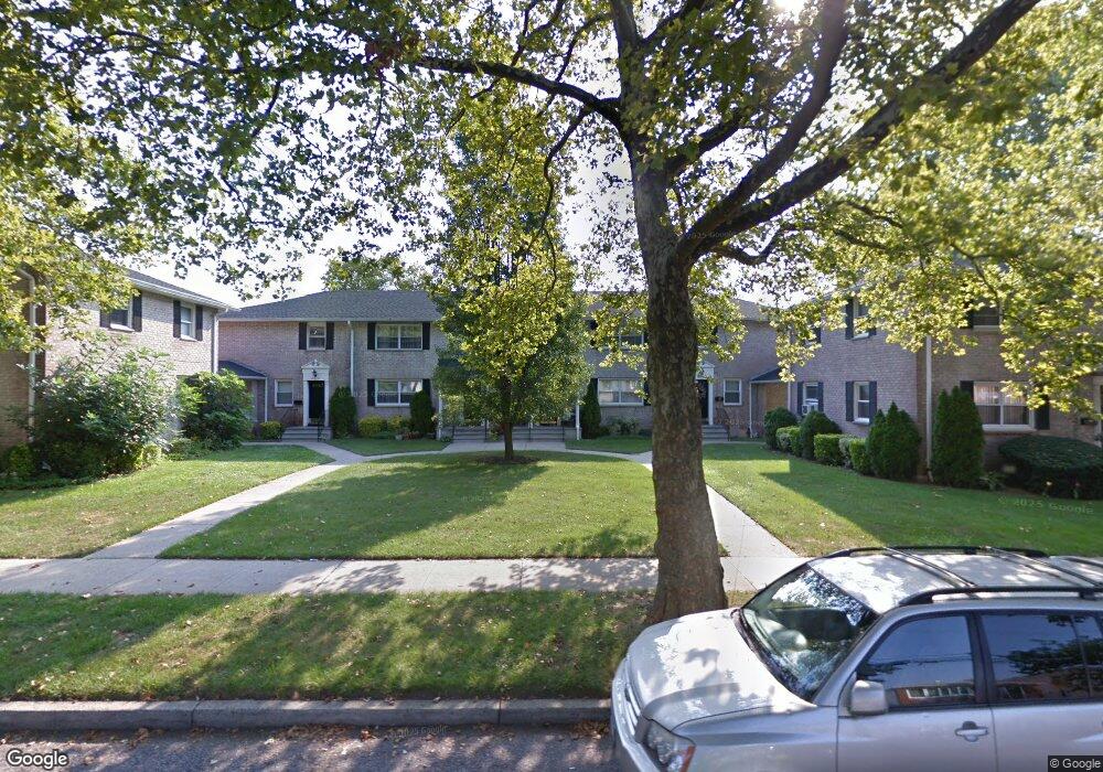 82-59 268 St unit 164A, New Hyde Park, NY 11040 - photo 1