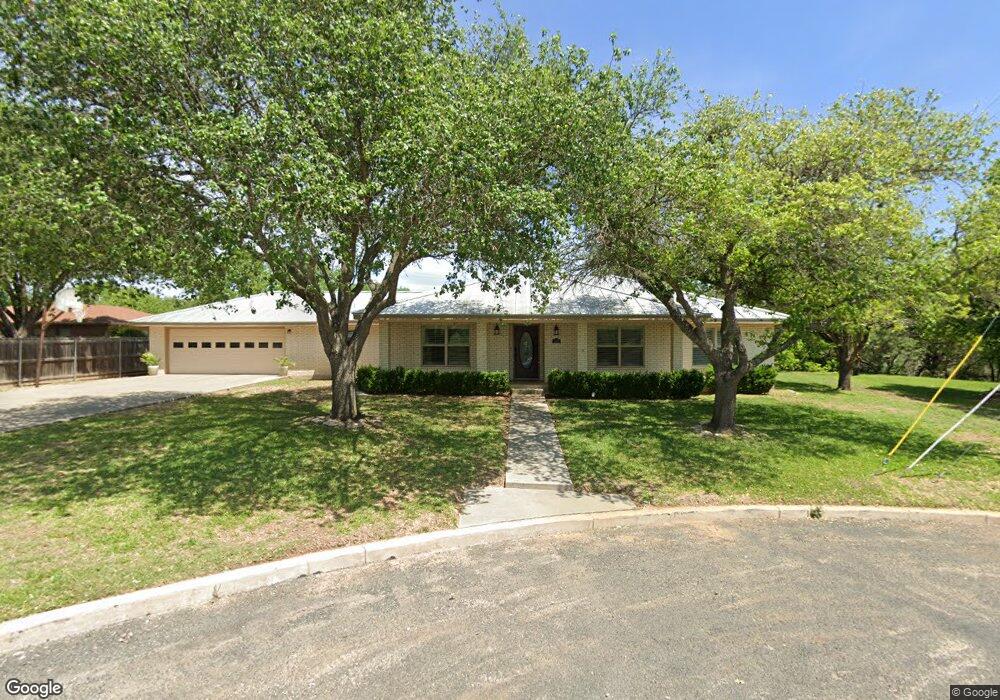 2010 Woodway Ct, Fredericksburg, TX 78624 - photo 1