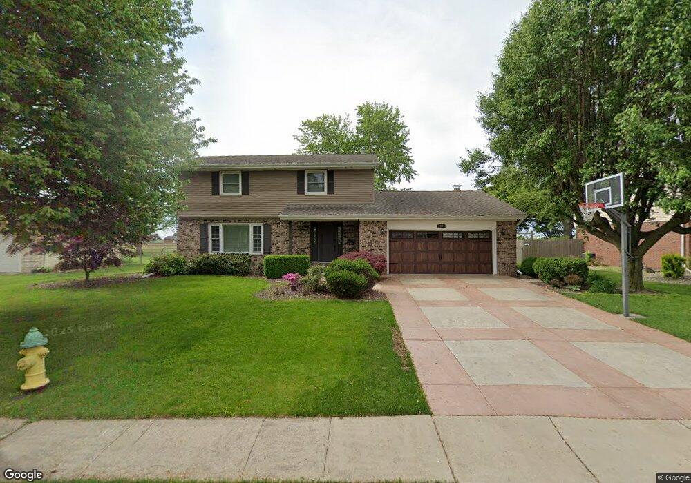 409 Crescent Dr, Mattoon, IL 61938 - photo 1