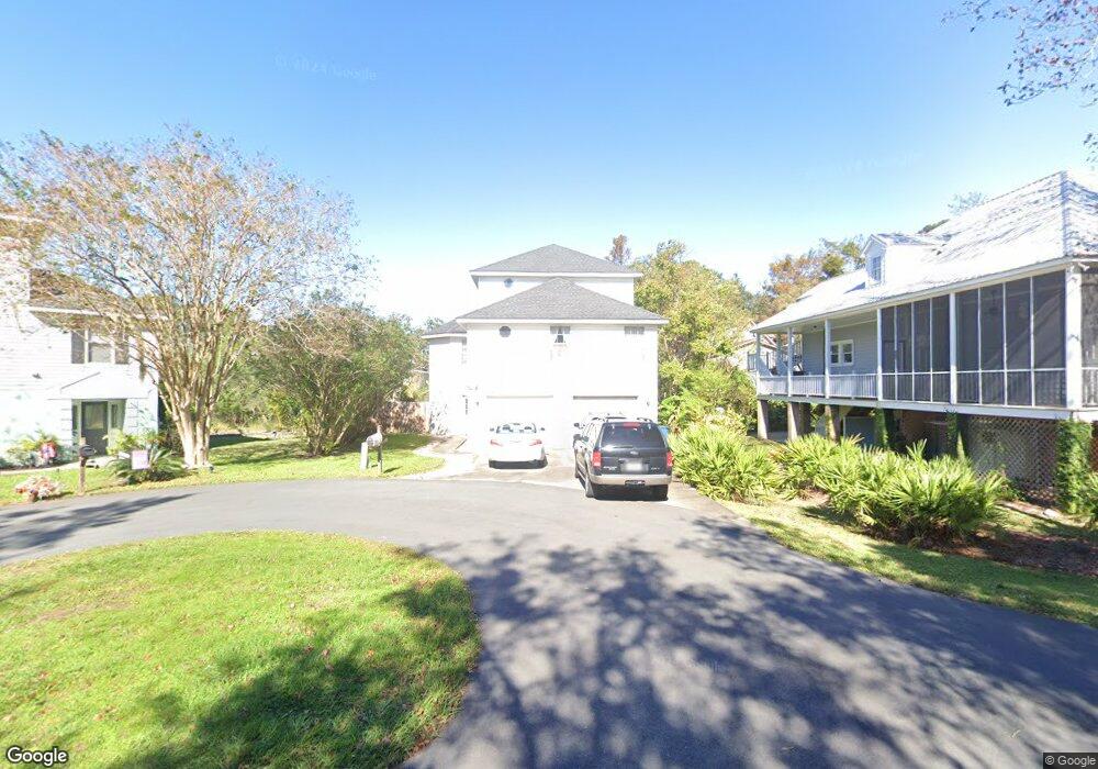 604 Maple St, Saint Simons Island, GA 31522 - photo 1