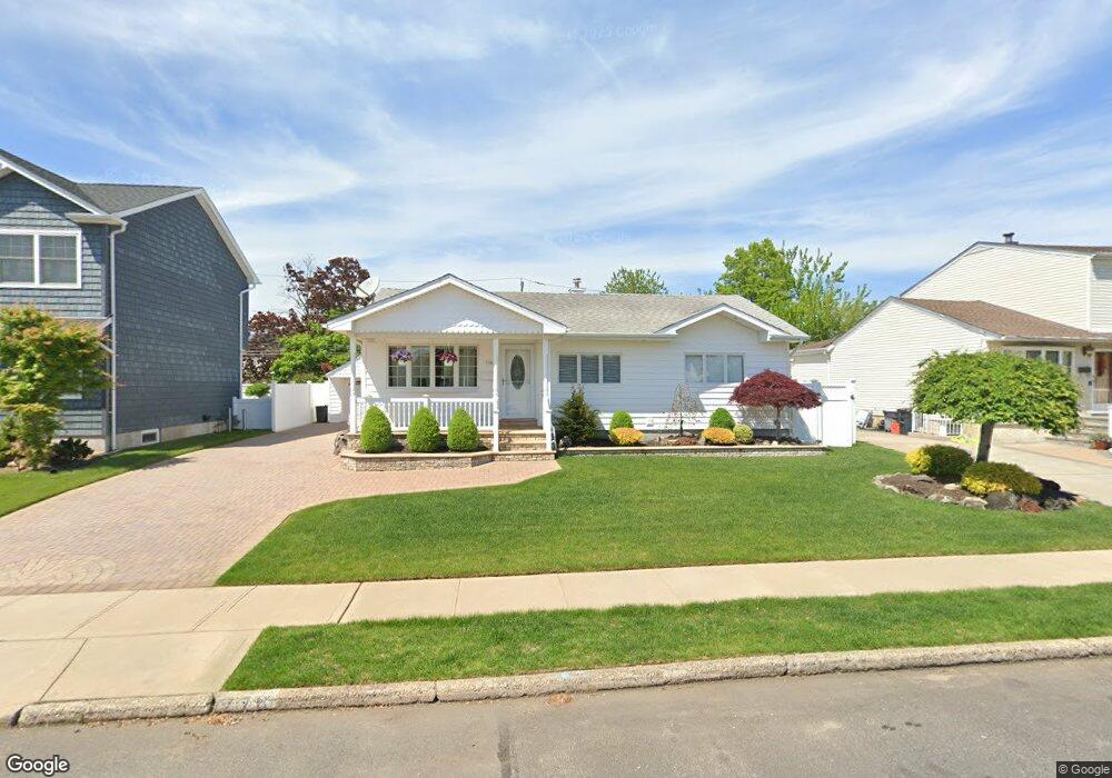 776 Anderson Ave, Franklin Square, NY 11010 - photo 1