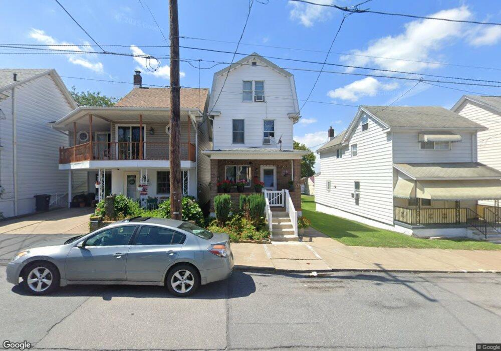 816 N Locust St, Hazleton, PA 18201 - photo 1