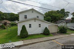 118 2nd Ave, Glasgow, WV 25086