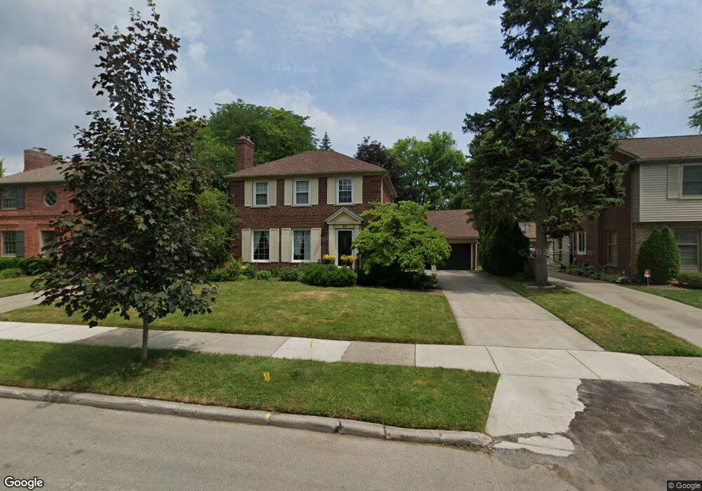 66 Hall Place, Grosse Pointe Farms, MI 48236 - photo 1